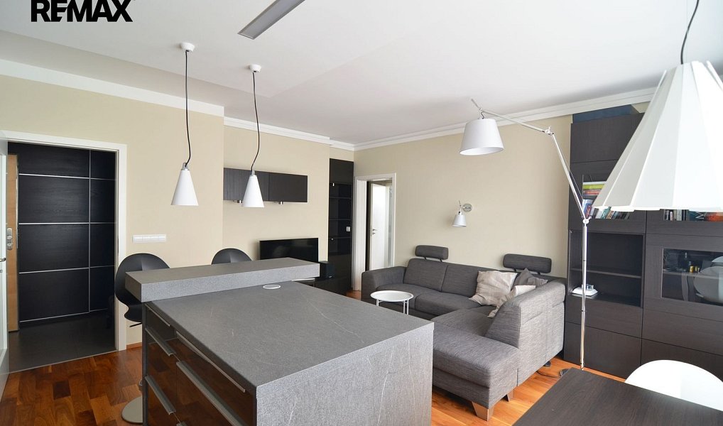 Pronájem bytu 2+kk 68 m², Praha – náhled fotky 5