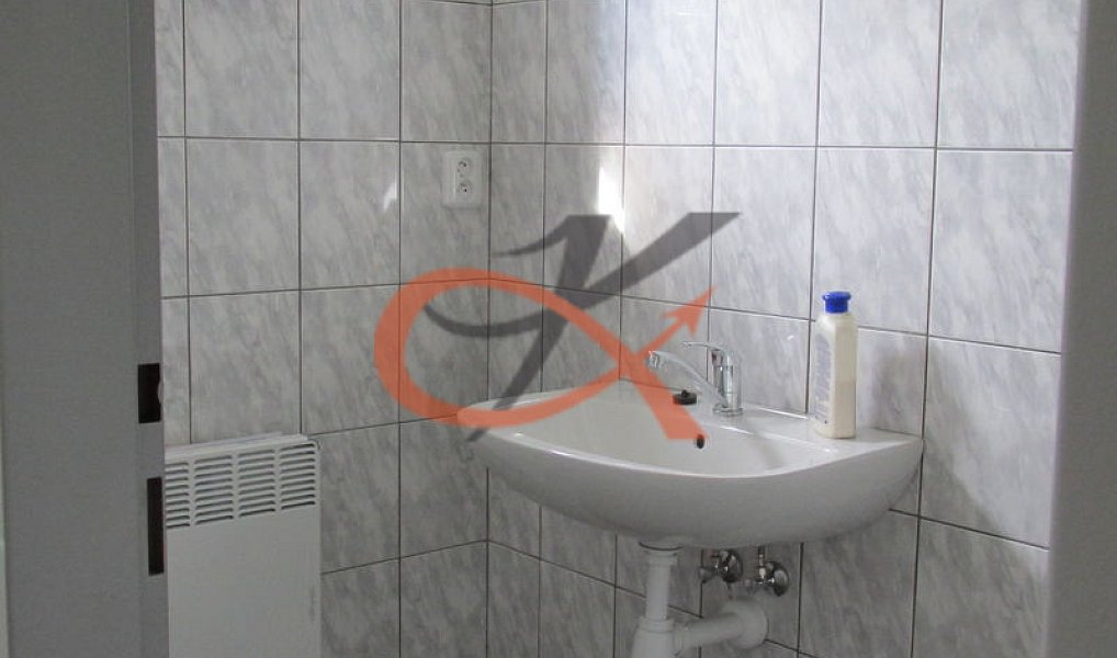 Pronájem skladovacích prostor 265 m², Valašské Meziříčí – náhled fotky 7