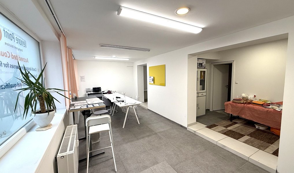 Pronájem obchodních prostor 56 m², Praha – náhled fotky 8