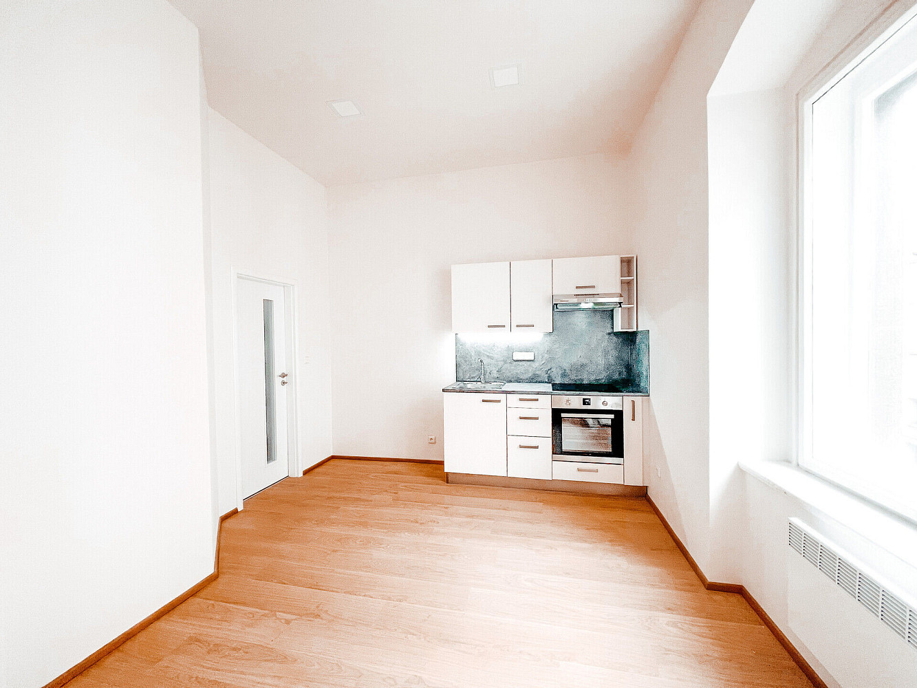 Pronájem bytu 1+1 38 m², Praha