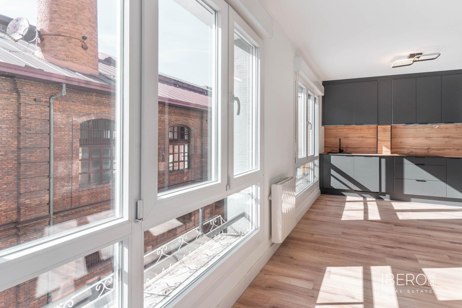 Piso 4+kk – Gijón / Xixón, El Llano - Vista 4