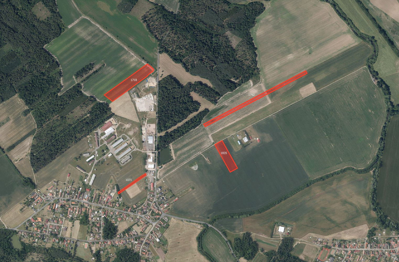 Prodej pole 53 635 m²