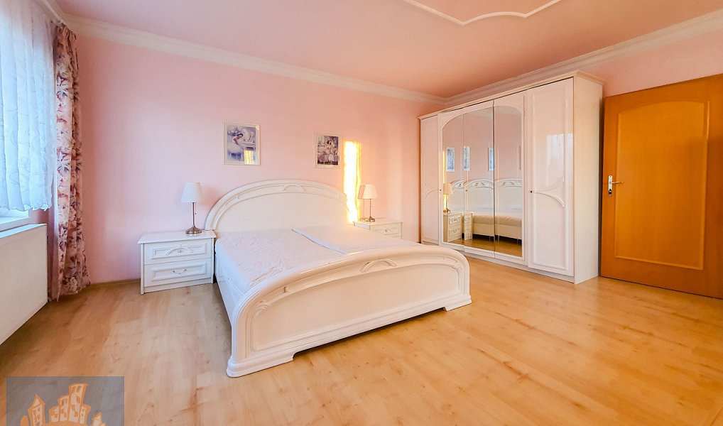 Pronájem domu 570 m² s pozemkem 483 m², Praha – náhled fotky 13