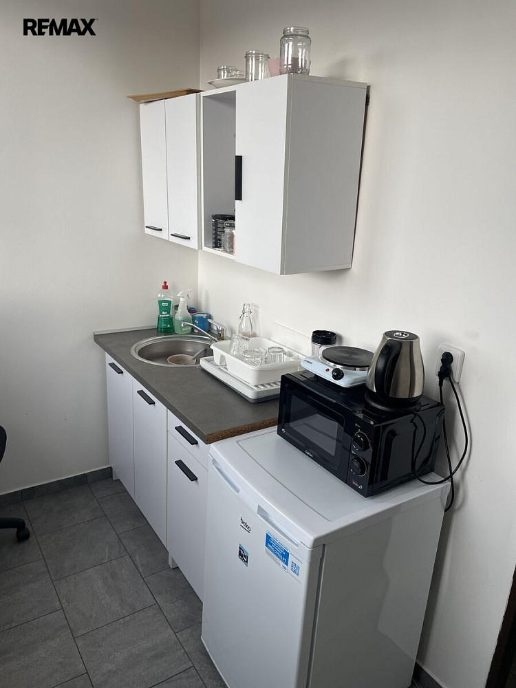 Pronájem kanceláře 21 m² — photo 5