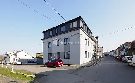 Pronájem bytu 3+kk 55 m², Jiřího z Poděbrad, Mělník