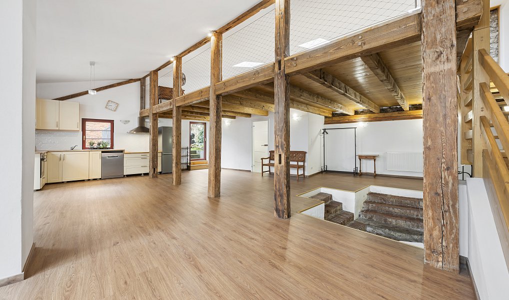 Prodej domu (jiného typu) 600 m² s pozemkem 275 m², Vimperk – náhled fotky 10