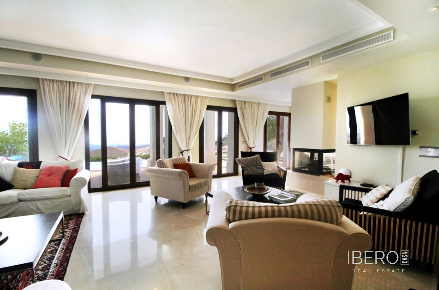 Prodej domu 639 m² s pozemkem 939 m² — photo 3