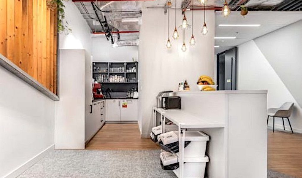 Pronájem kanceláře 250 m², Praha – náhled fotky 5