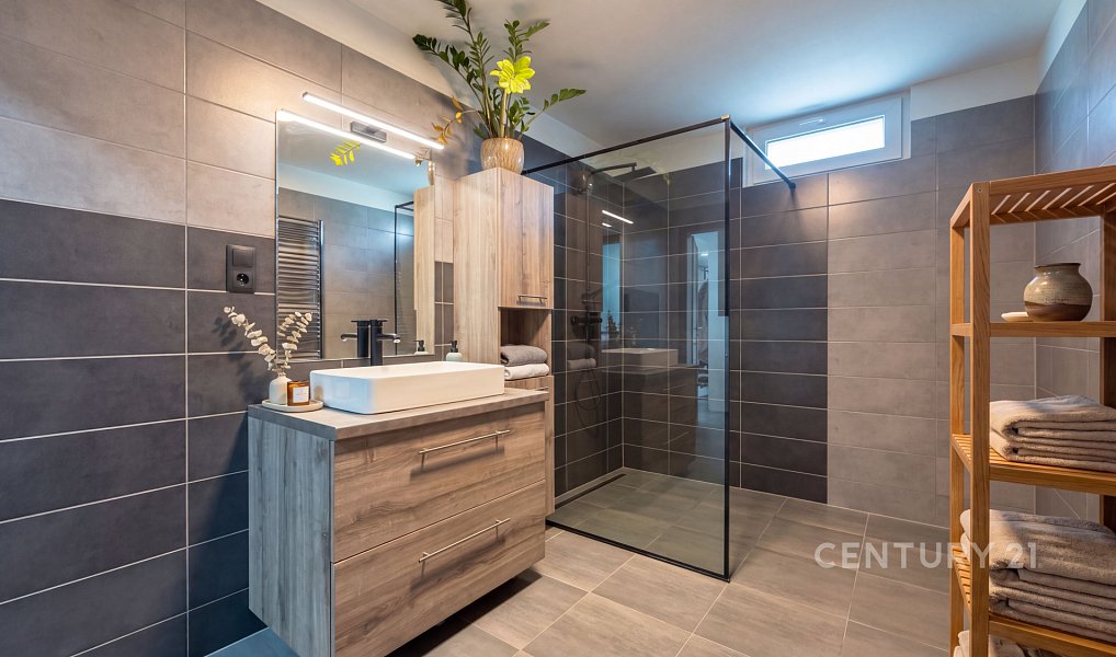 Prodej domu 284 m² s pozemkem 1 154 m², Roštín – náhled fotky 30