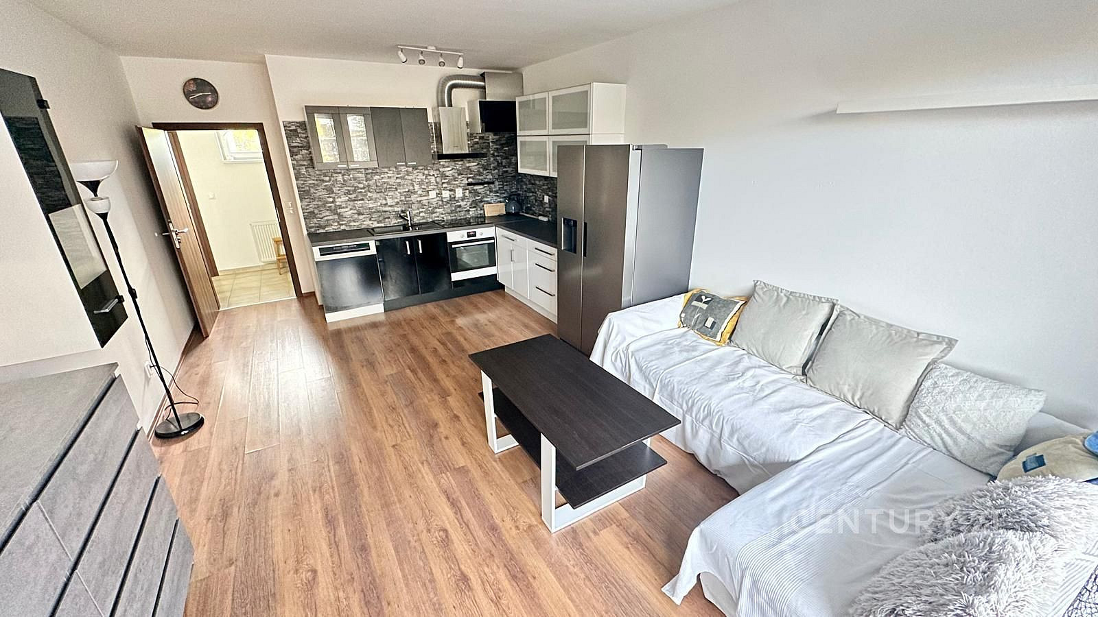Pronájem bytu 2+kk 44 m² – fotografie 5