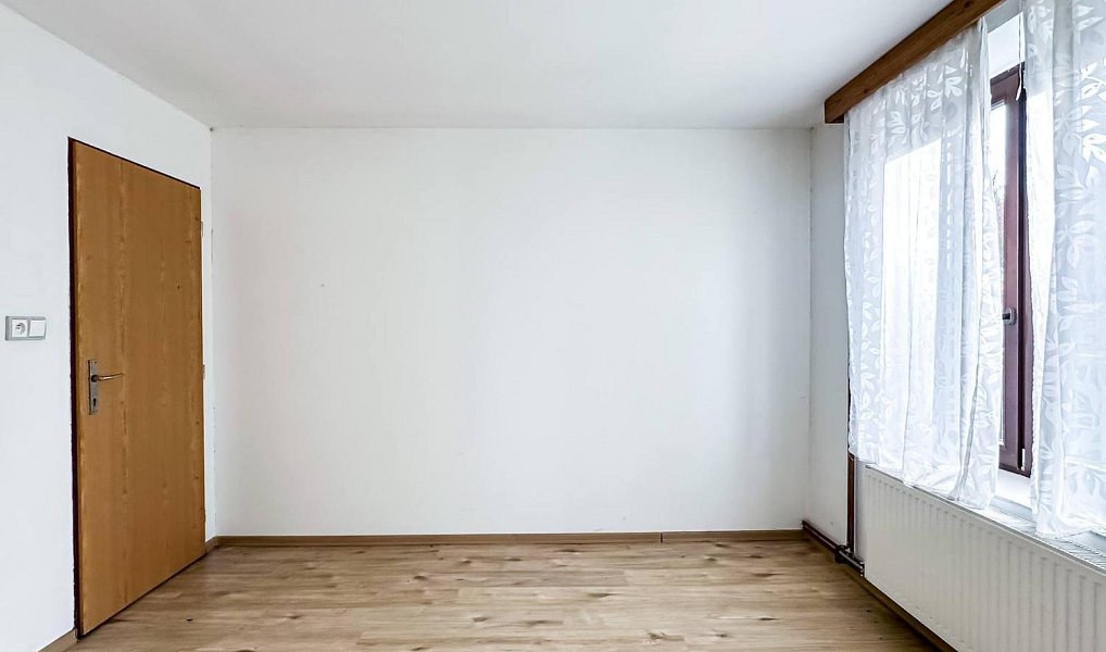 Prodej domu 300 m² s pozemkem 10 228 m², Jeřmanice – náhled fotky 24