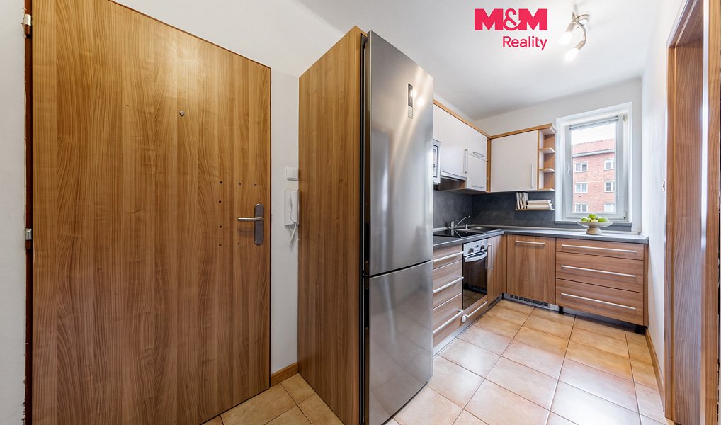 Prodej bytu 2+1 57 m², Ostrov – fotka 1 z 11