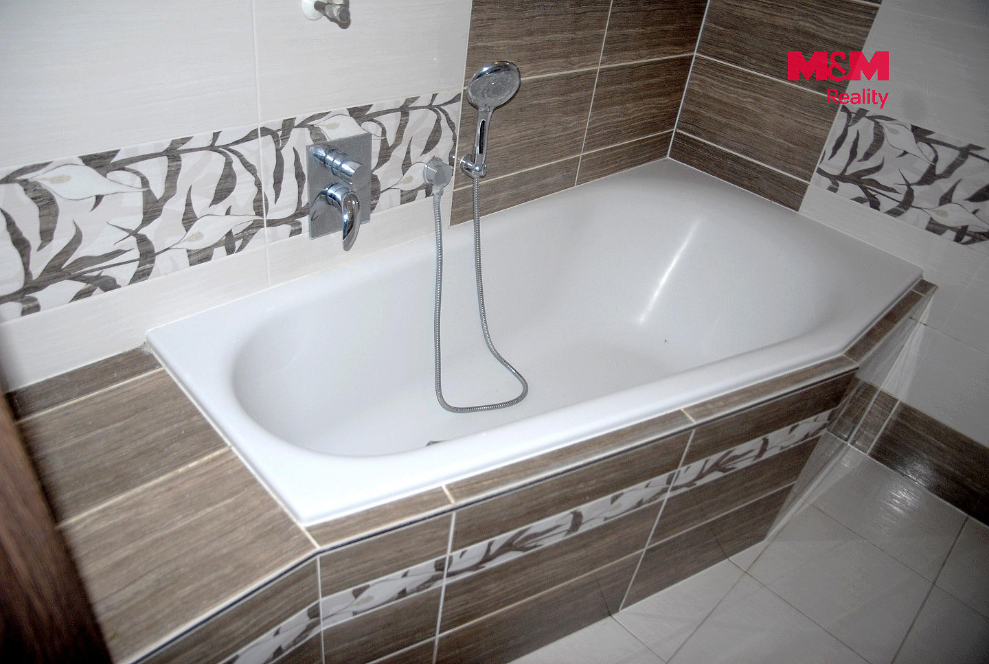 Pronájem bytu 2+kk 44 m² – fotografie 2