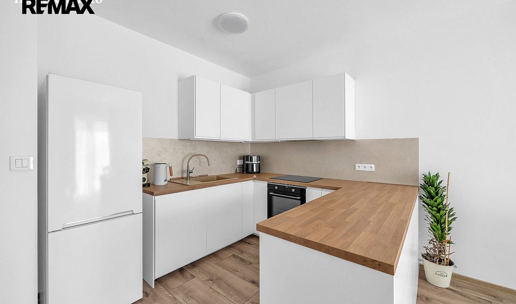 Prodej domu 112 m² s pozemkem 406 m², Škvorec – náhled fotky 10