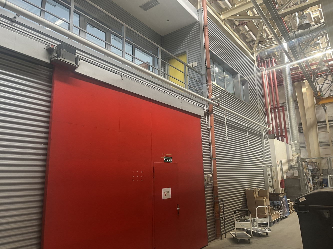 Pronájem skladovacích prostor 2 293 m² — photo 4