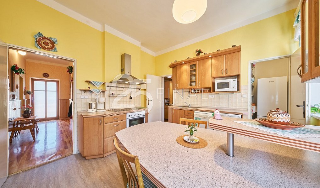 Prodej domu 199 m² s pozemkem 215 m², Úpice – náhled fotky 14