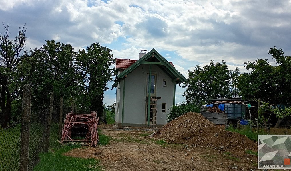Prodej domu 56 m² s pozemkem 1 833 m², Dolní Kounice – náhled fotky 11