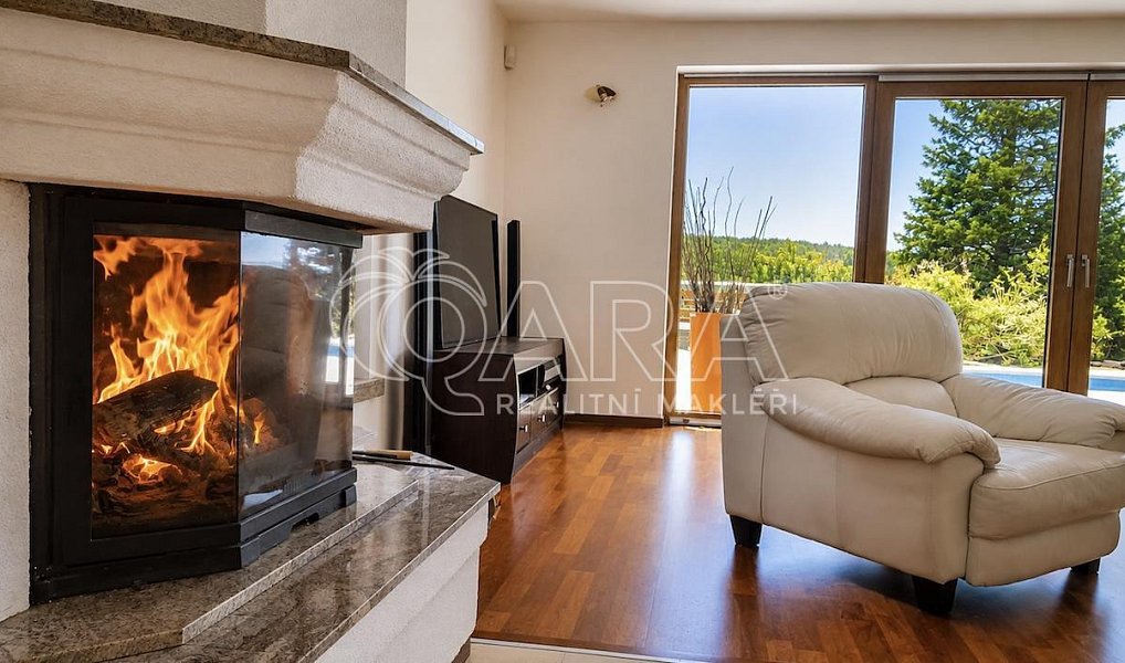 Prodej domu 285 m² s pozemkem 730 m², Březová-Oleško – náhled fotky 9