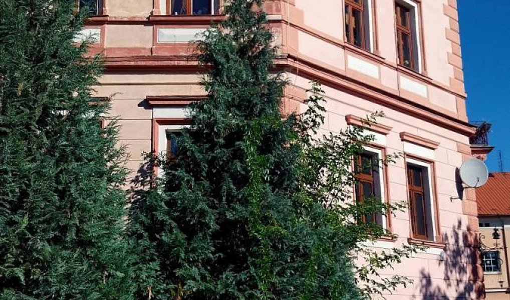 Prodej restaurace 1 517 m², Postoloprty – náhled fotky 3