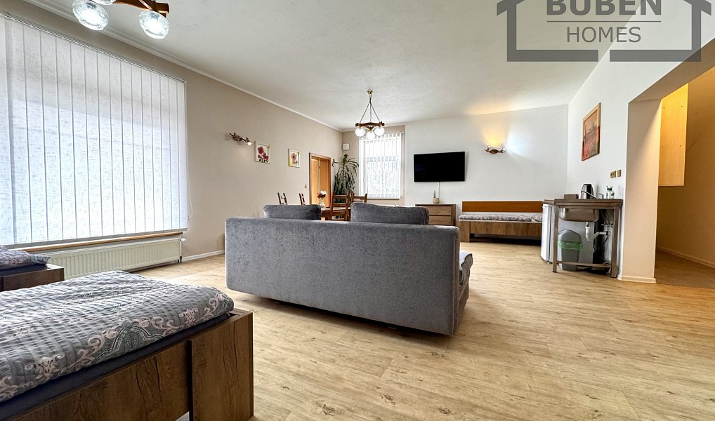 Prodej domu 480 m² s pozemkem 1 077 m², Tachov – náhled fotky 59