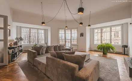 Prodej bytu 4+1 177 m², Gočárova třída, Hradec Králové