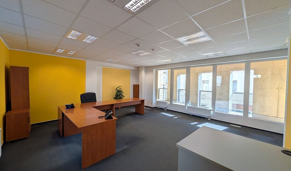 Pronájem kanceláře 68 m², Liberec – náhled fotky 5