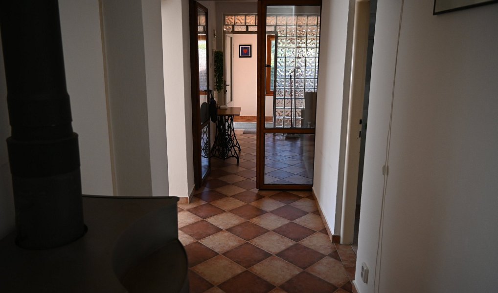 Prodej domu 302 m² s pozemkem 800 m², Oborná – náhled fotky 54