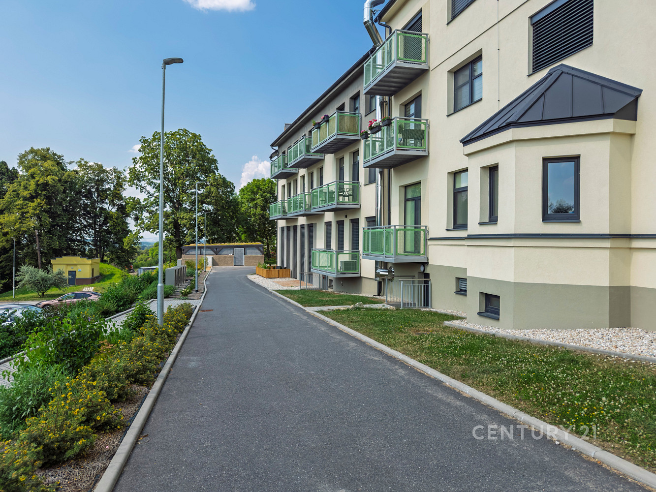 Pronájem bytu 2+kk 60 m² — photo 2