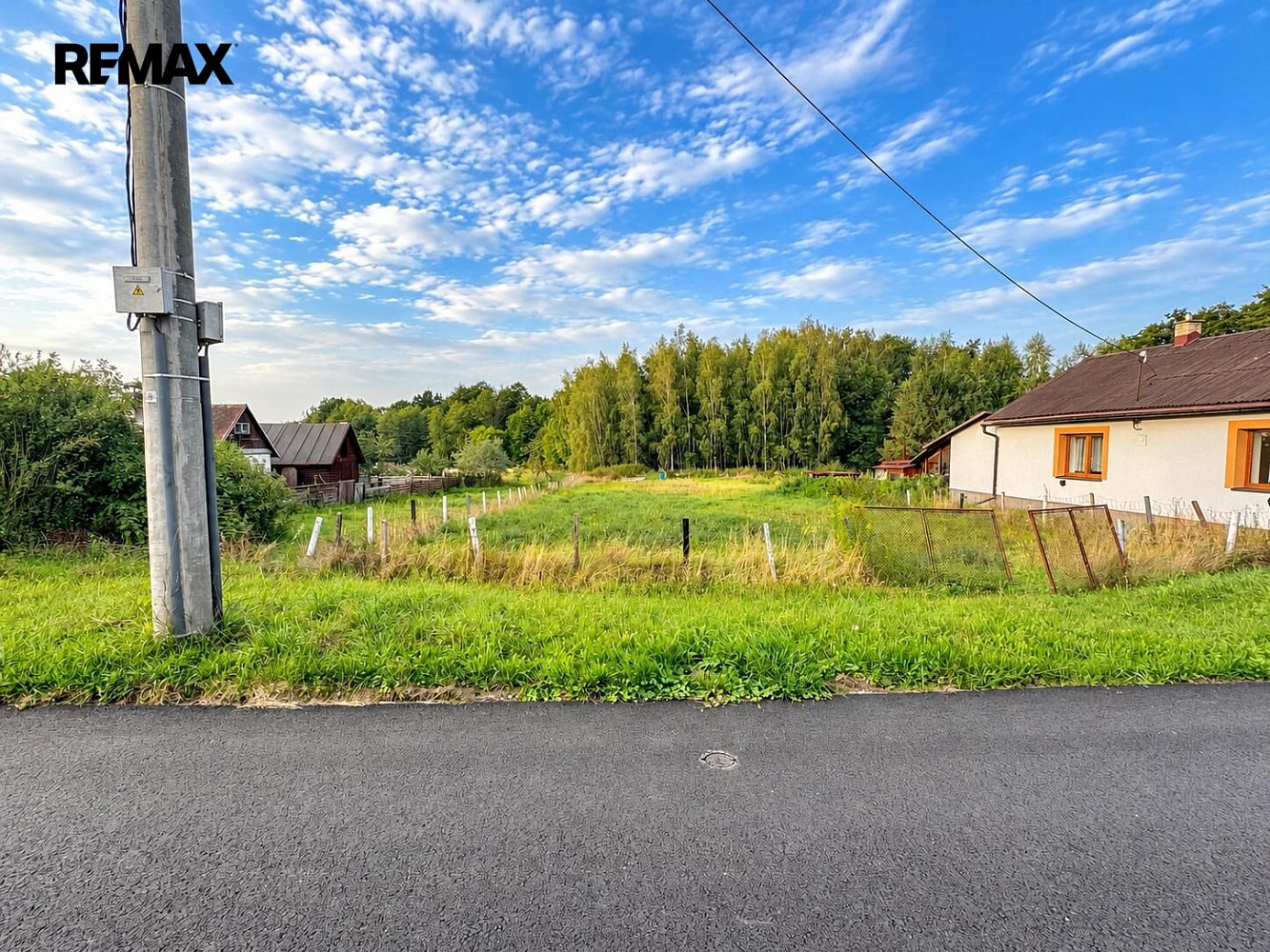 Prodej stavebního pozemku 2 758 m² – fotografie 4