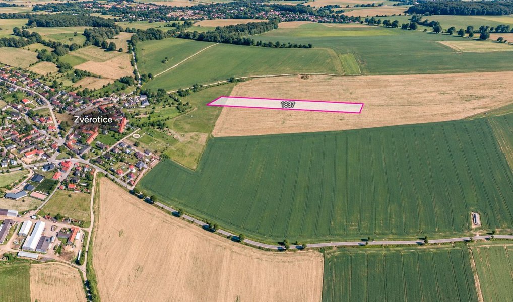Prodej pozemku, 18896 m², Tábor, Zvěrotice