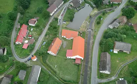 Prodej domu 450 m² s pozemkem 2 500 m², Čmelíny - Víska, okres Plzeň-jih