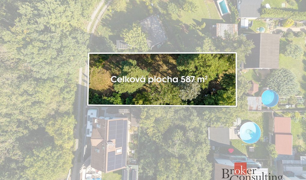 Prodej stavebního pozemku 587 m², Praha – náhled fotky 3