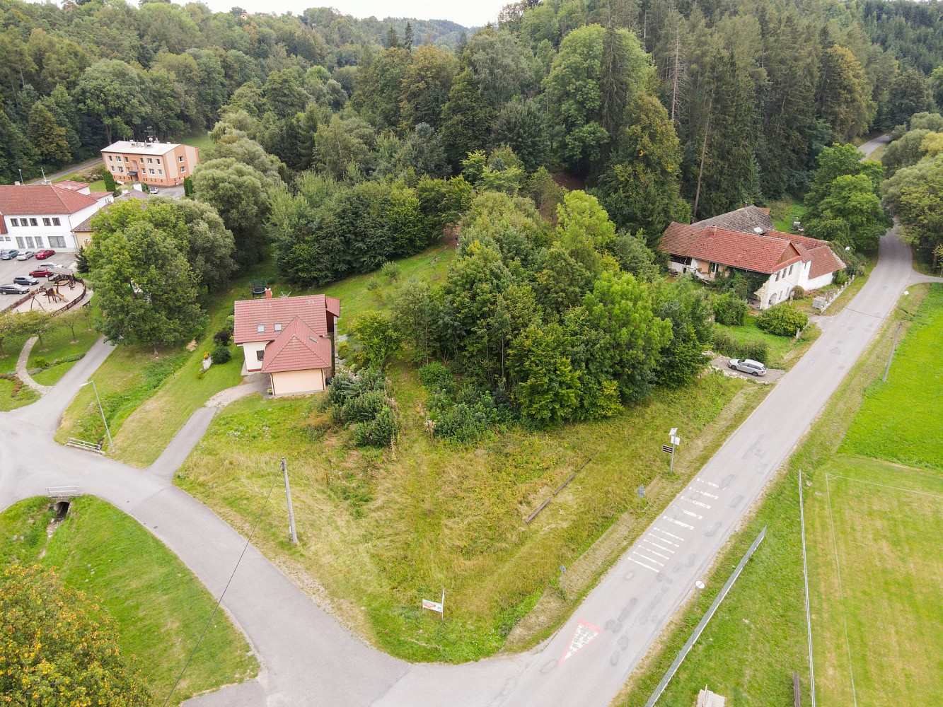 Prodej stavebního pozemku 1 095 m² — photo 3