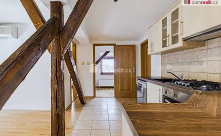 Prodej bytu 3+kk 100 m², Svahová, Karlovy Vary
