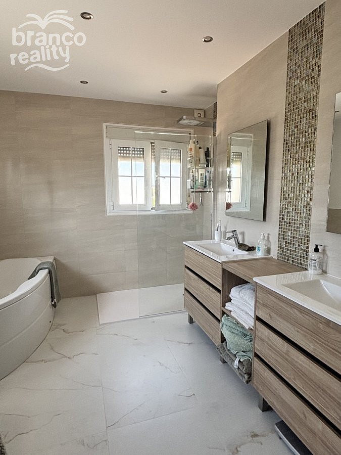 Prodej domu 358 m² s pozemkem 1 200 m² — photo 5