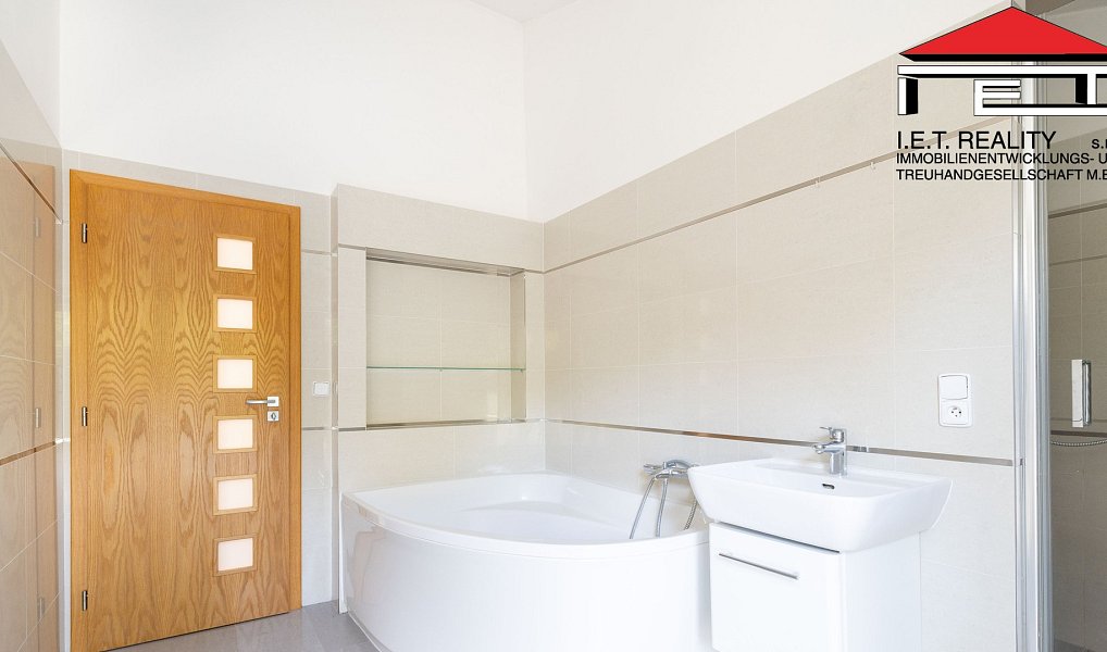 Prodej domu 326 m² s pozemkem 2 960 m², Židlochovice – náhled fotky 30
