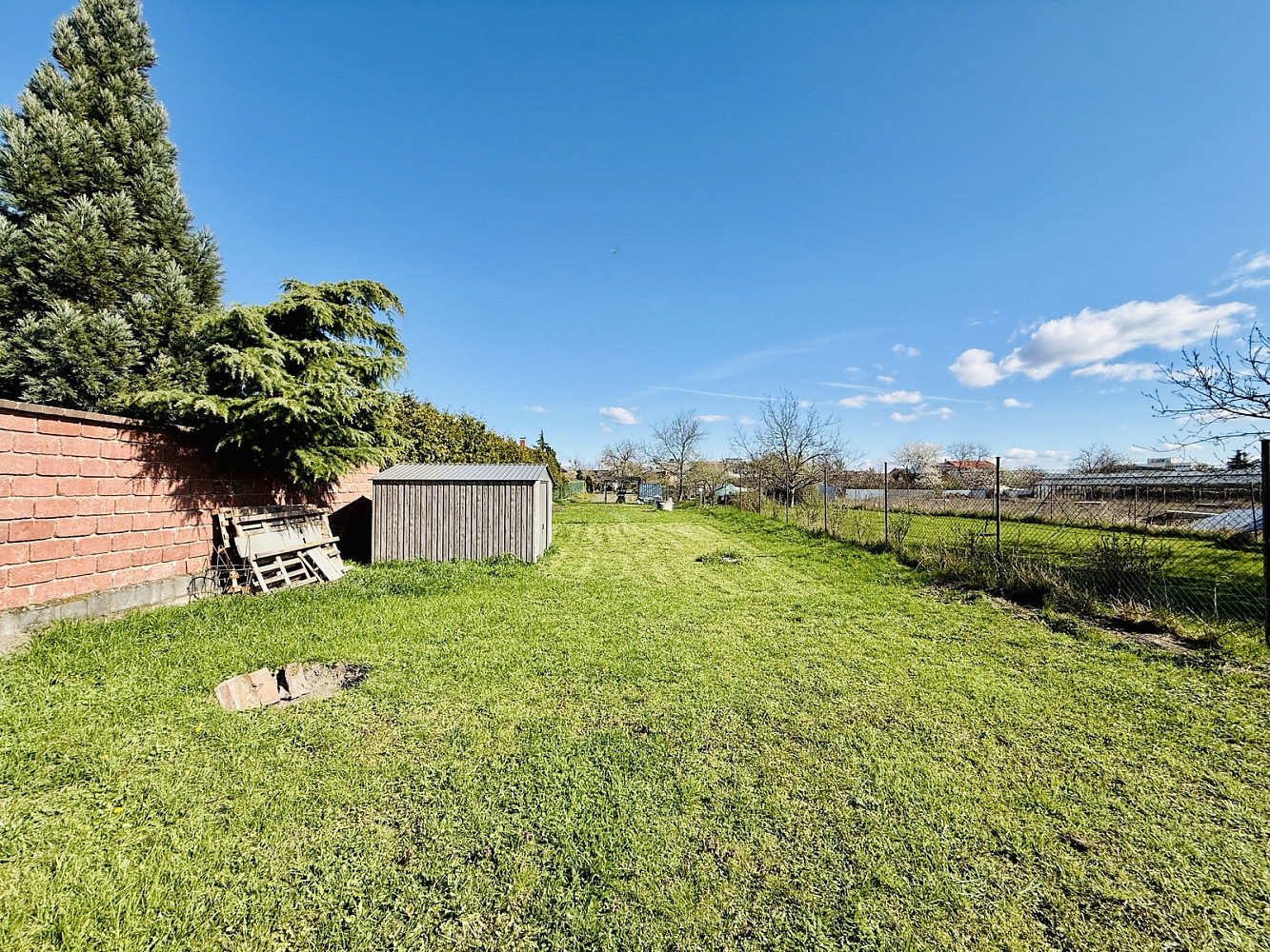 Prodej stavebního pozemku 750 m² – další