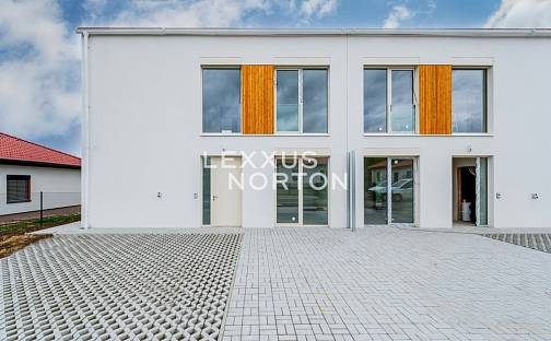 Prodej domu 194 m² s pozemkem 516 m², Svatojiřská, Velvary, okres Kladno