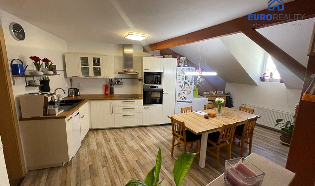 Prodej bytu 3+1 91 m², Mariánské Lázně – fotka 1 z 11