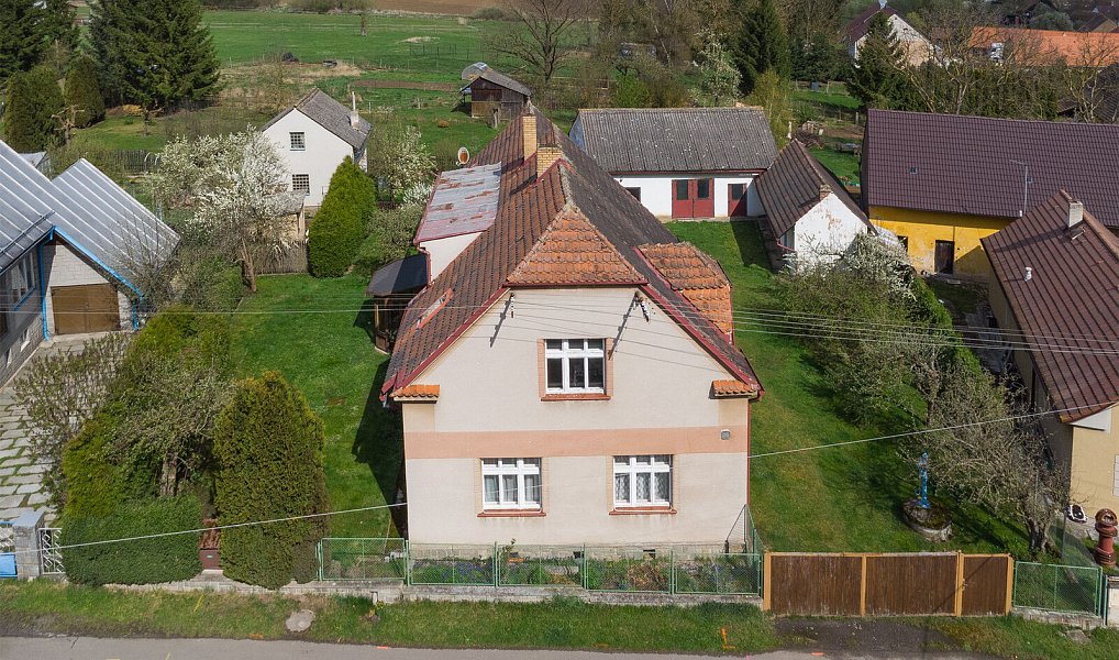 Prodej domu 240 m² s pozemkem 1 122 m², Střížovice – fotka 1 z 57