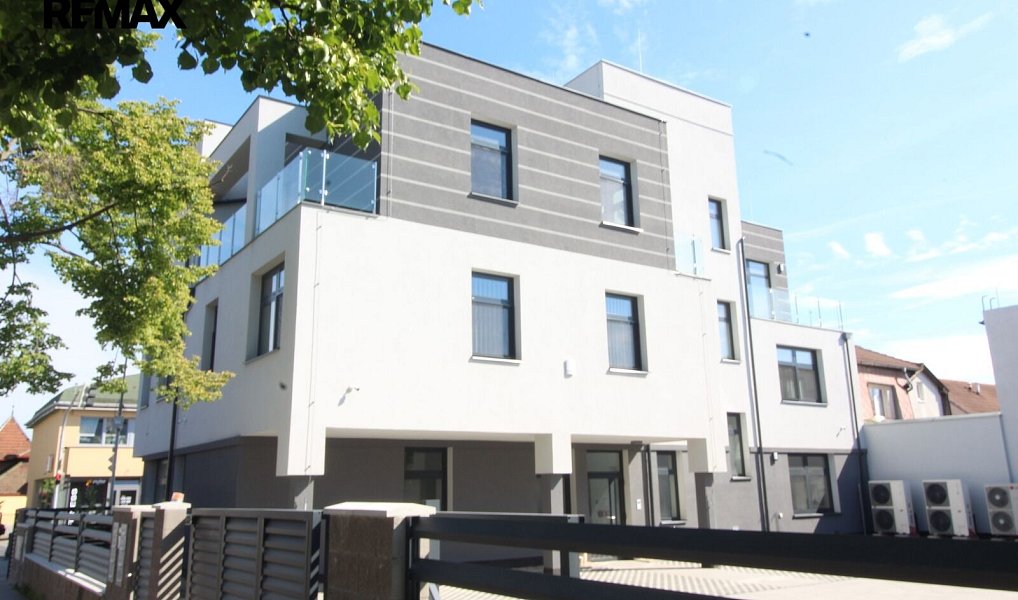 Pronájem komerčního objektu (jiného typu) 49 m², Praha – náhled fotky 24