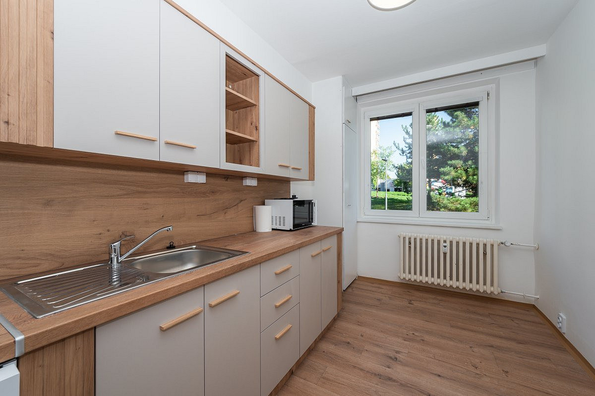 Pronájem bytu 4+1 76 m² – fotografie 2