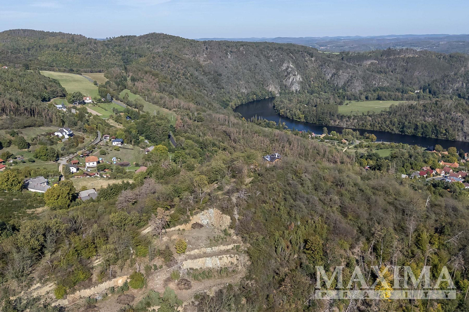 Prodej stavebního pozemku 7 462 m² – fotografie 2