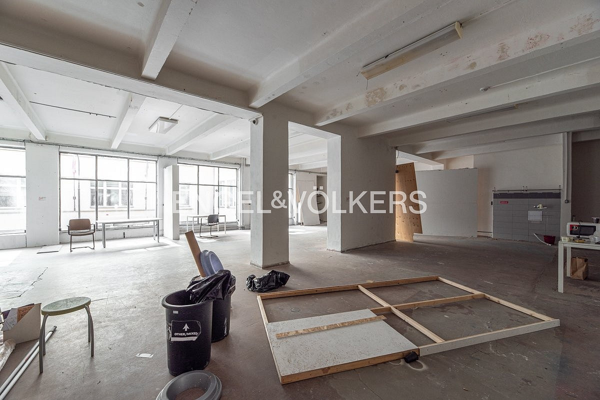Pronájem obchodních prostor 217 m² – pohled 6