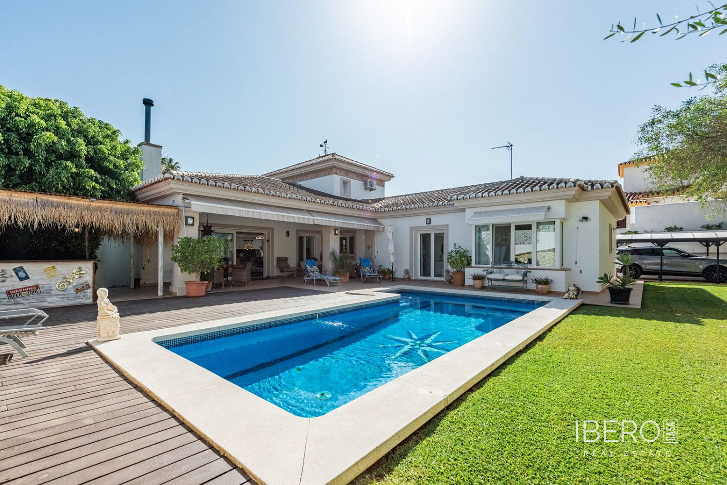Prodej domu 503 m² s pozemkem 1 098 m²
