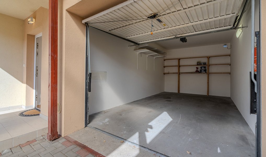 Prodej domu 190 m² s pozemkem 465 m², Hostivice – náhled fotky 16