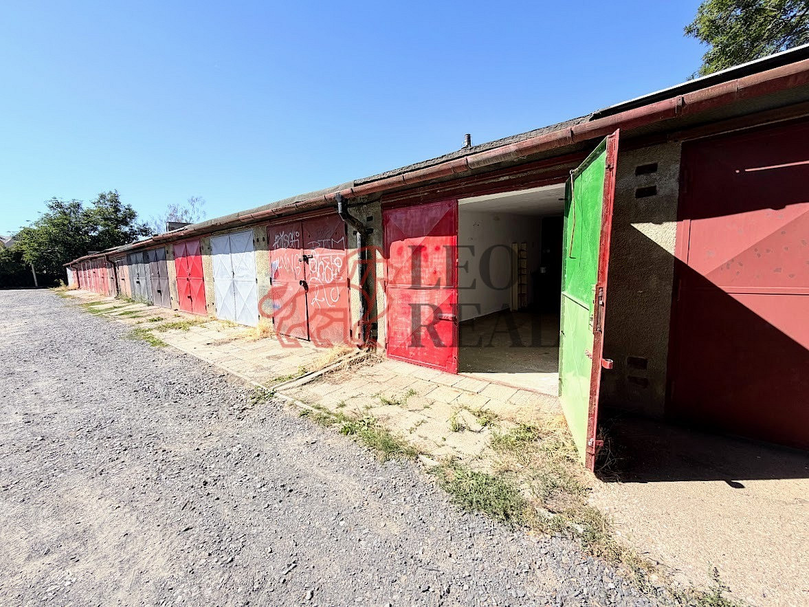 Garáž 19 m2 Opava, ul. Vojanova, pár minut od centra – fotografie 3