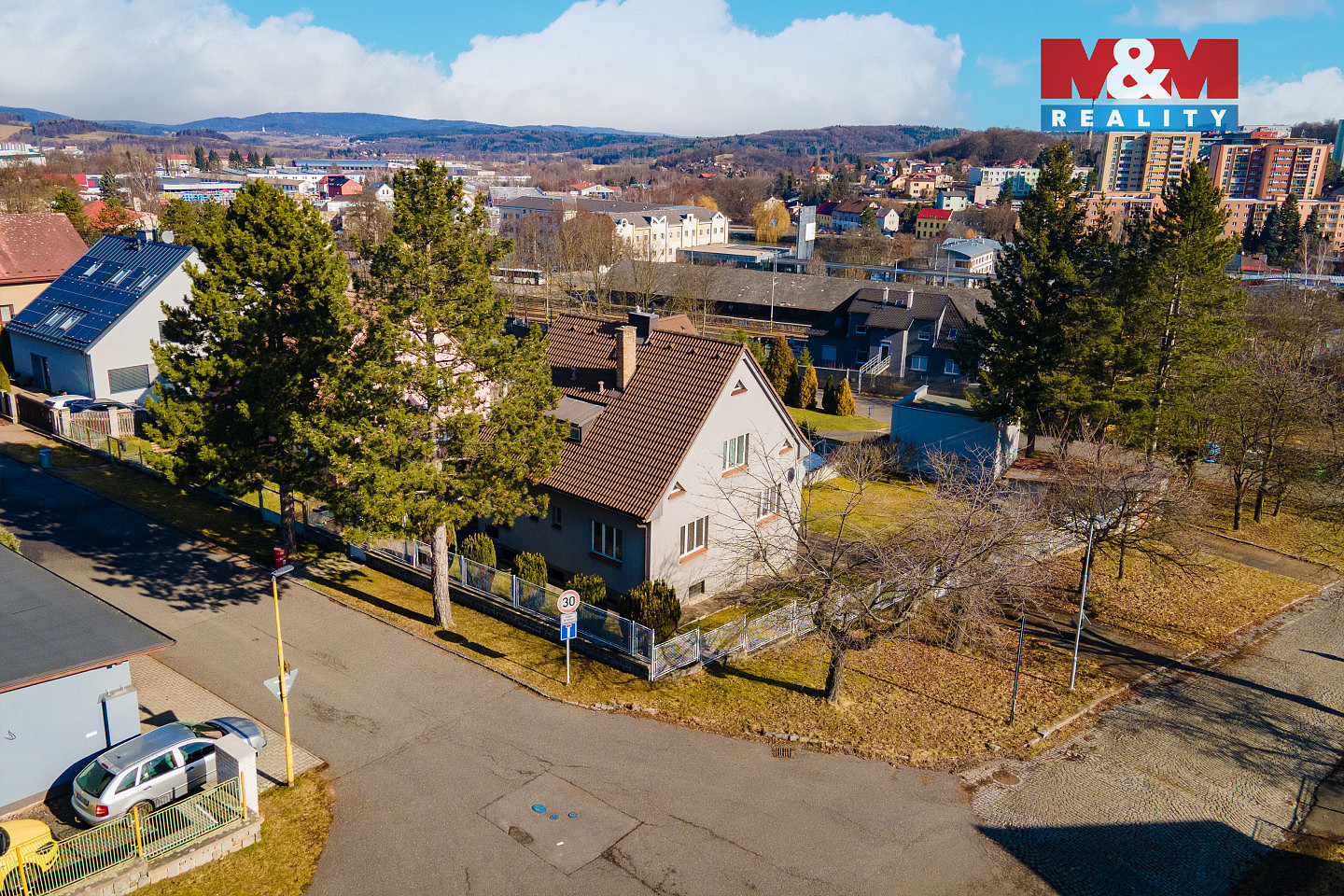 Prodej domu 180 m² s pozemkem 806 m² — photo 3