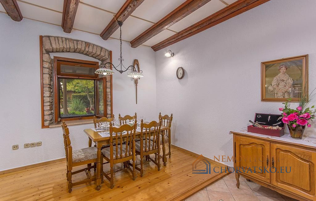 Prodej domu 148 m² s pozemkem 500 m² - Widok 4