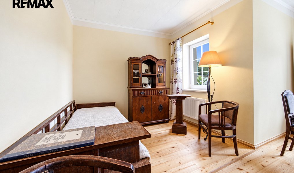 Prodej domu 240 m² s pozemkem 808 m², Karlovy Vary – náhled fotky 9
